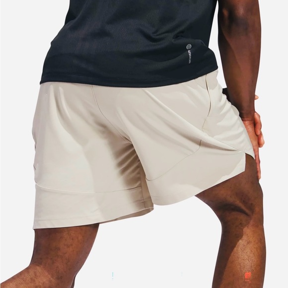 Adidas Axis Woven 6” Training Gym Shorts Chalk White HZ3342 Mens Size 2XL - Picture 4 of 10